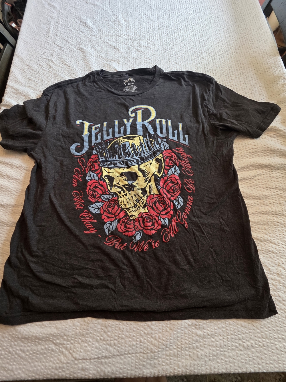 Jelly Roll Black Graphic Skull Tee with Red Rose Wreath M